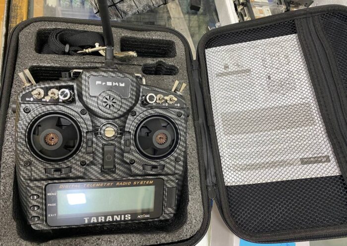 Передатчик FrSky Taranis X9D Plus SE 2019 2.4GHz 24 канала (углеродное волокно) — изображение 2
